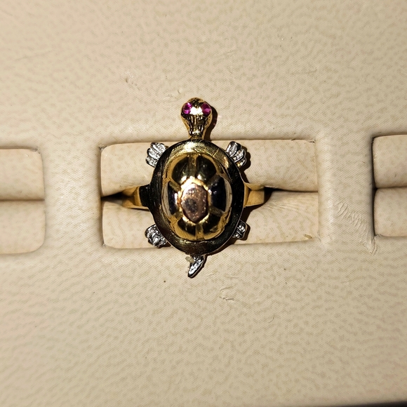 14kt Gold ring - Picture 1 of 4